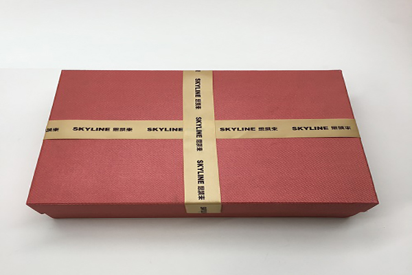 上海uv标签印刷机公司排名榜全新公司人气公司盘点!上海贴花印刷厂有限公司和上海易迅服饰有限公司等均有正规靠谱公司入围!